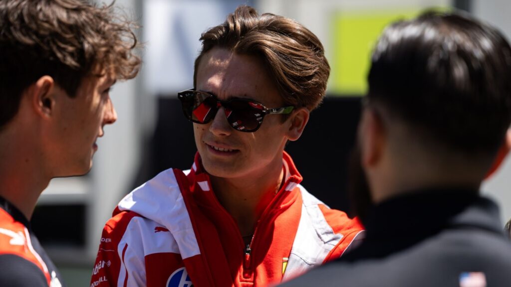 Dino Beganovic i depån under Formel 2-helgen i Kanada 2026