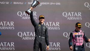 Dino Beganovic firar segern i Formel 2-sprinten i Baku 2026