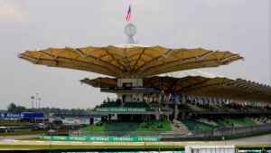 Läktartornet på Sepang International Circuit i Malaysia, värd för Bahrains Grand Prix 2026.