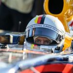 Sebastian Vettel i en tävlingsbil inför Race of Champions
